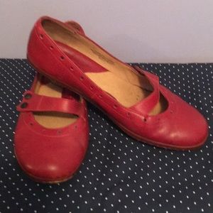 Red low heel “Born” shoes